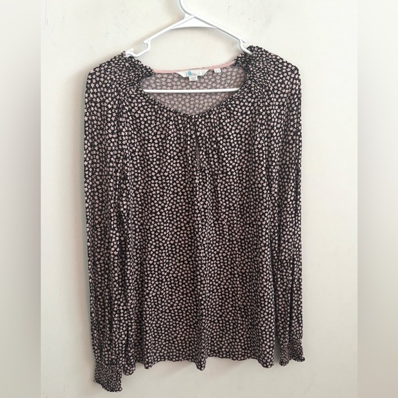 Boden Vicki Smocked Long Sleeve Blouse Milkshake Petals 8 Lightweight Workwear - Picture 2 of 7